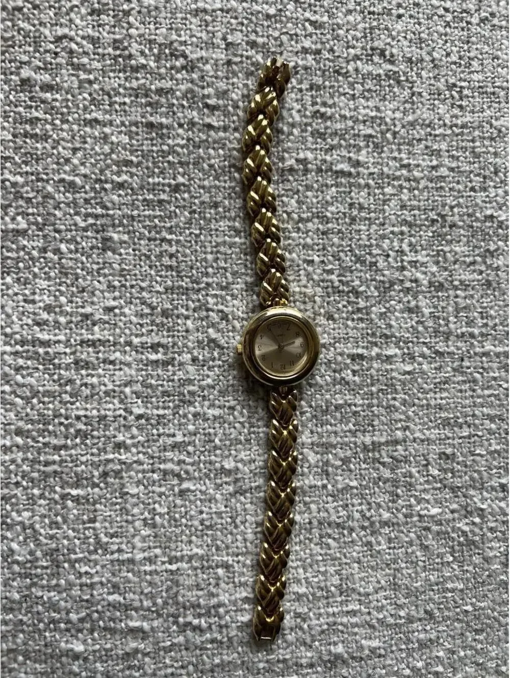 N/A vintage gold
